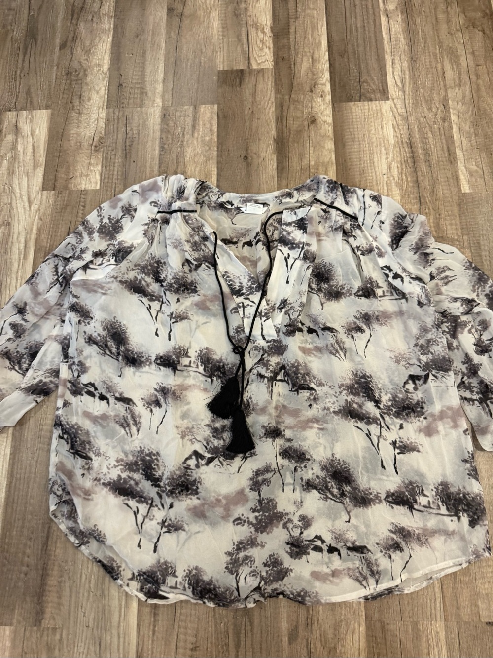 Women’s Printed Silk Tassel Blouse - Black/Gray